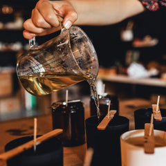 Fragrances, cires, mèches, colorants et accessoires